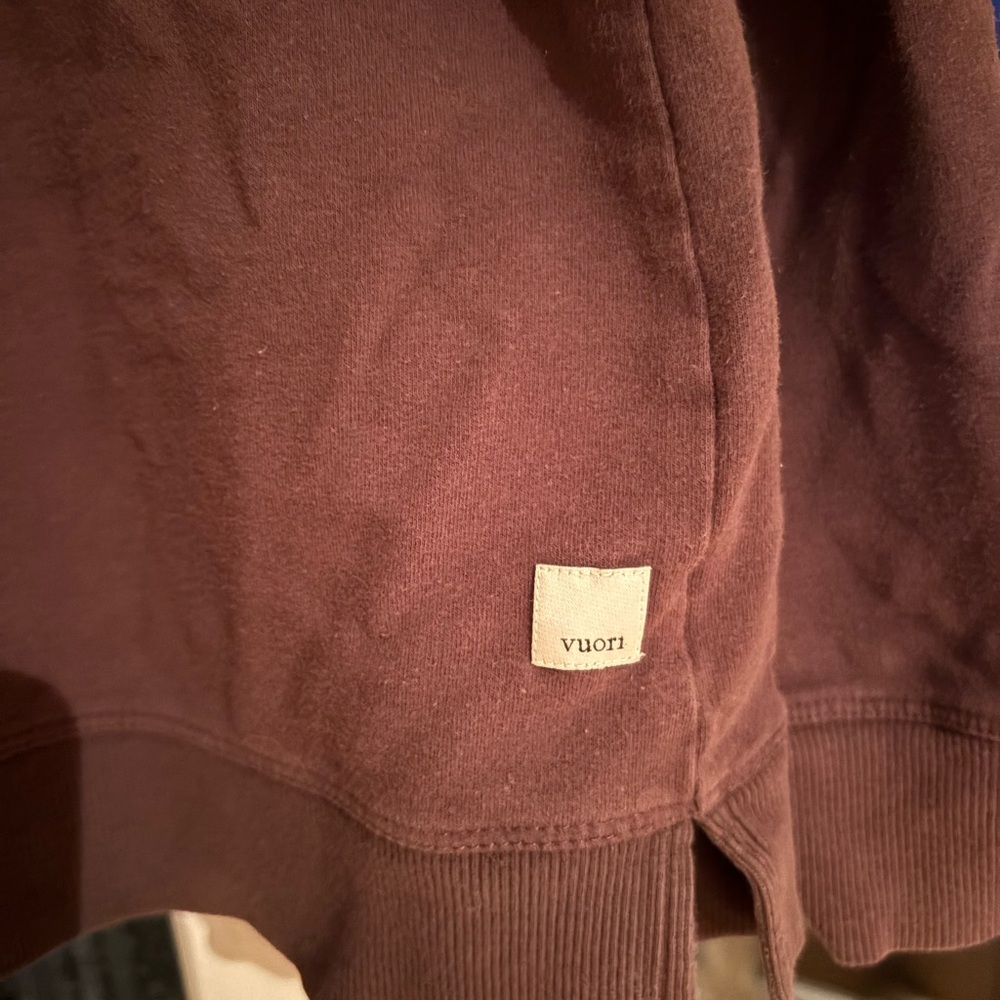 Vuori Brown Crew Neck - Picture 3 of 3